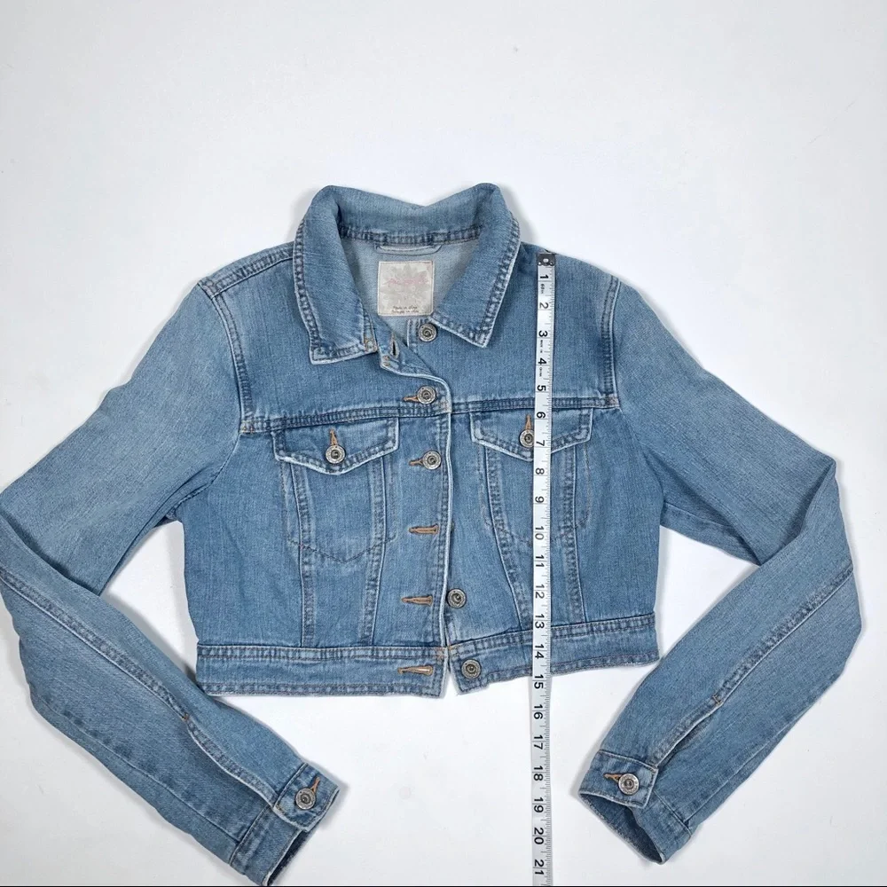 FREE PEOPLE 🔥🔥🔥cropped denim jean jacket - Picture 10 of 11